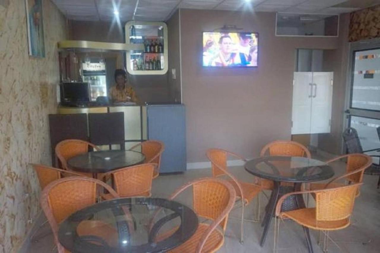 Cityzen Hotel Douala Exteriör bild