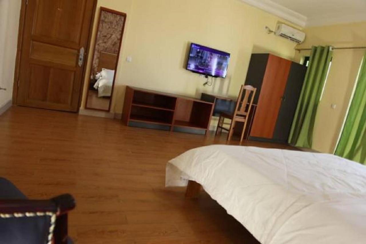 Cityzen Hotel Douala Exteriör bild